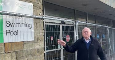 Cllr Steven Leigh outside Halifax Swimming Baths